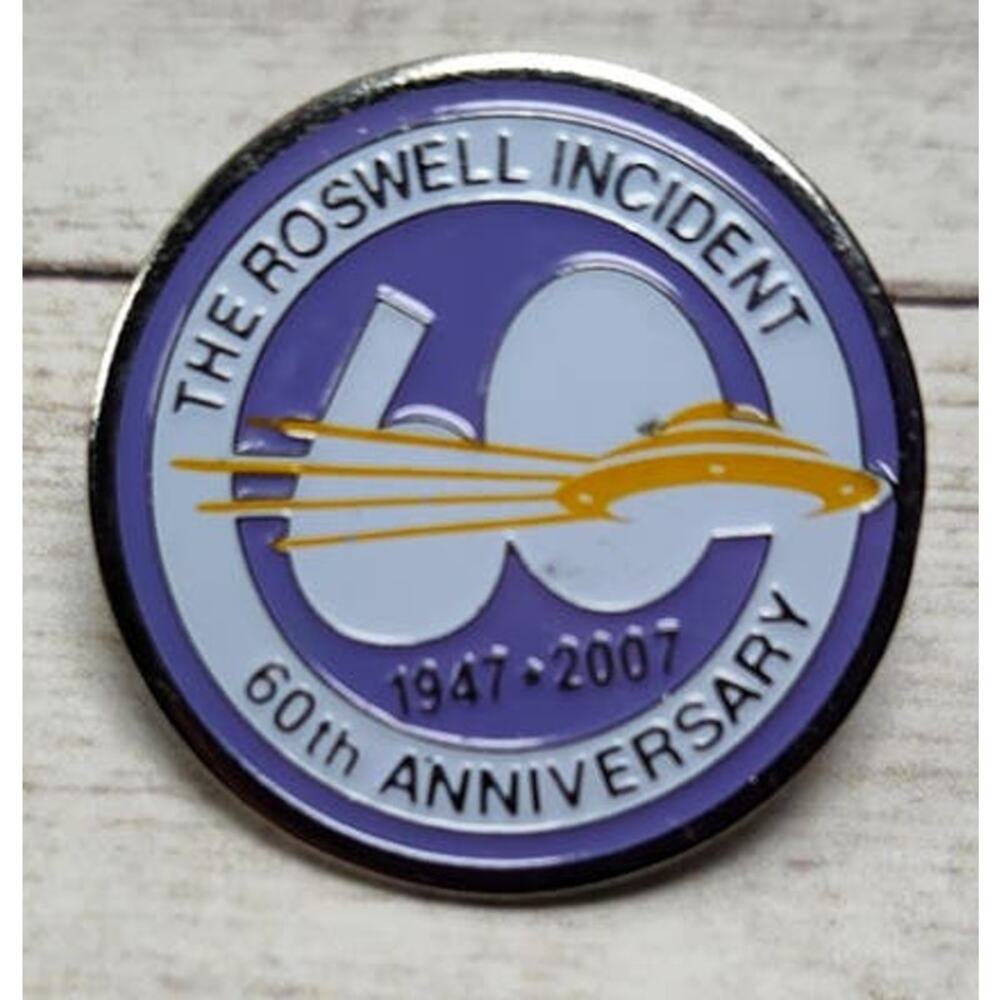 Roswell Incident New Mexico NM 60th Anniversary Pin UFO's Aliens Souvenir 2007